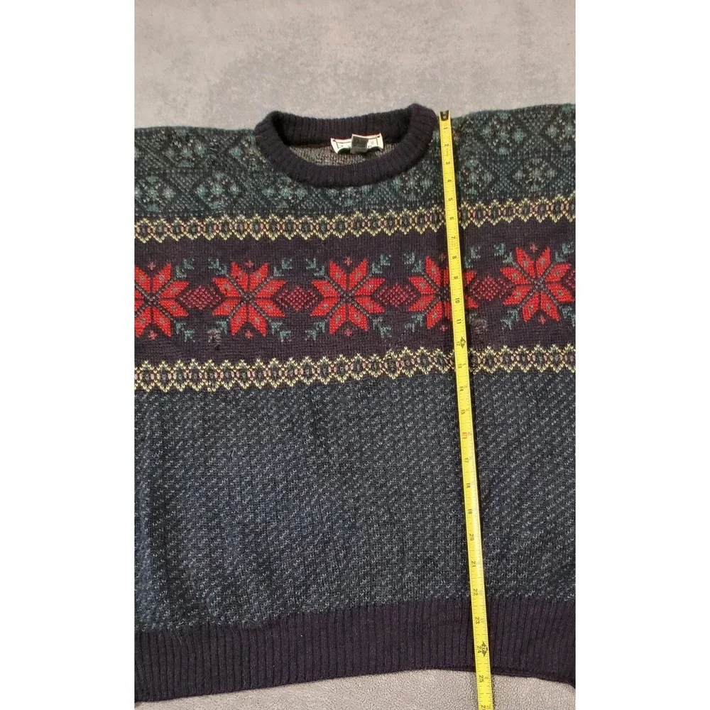 LL Bean Vintage Worsted Wool Fair Isle Snowflake Sweater Made in Ireland Mens L
